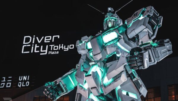 10 Things You Didn’t Know About Japan’s Robot Cafes