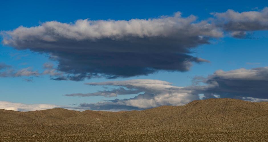 How to Spot UFOs in America: Top Locations for 2026