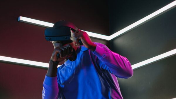 Virtual Realities Unveiled: A Geeks’ Guide to the Most Immersive VR Destinations in 2026