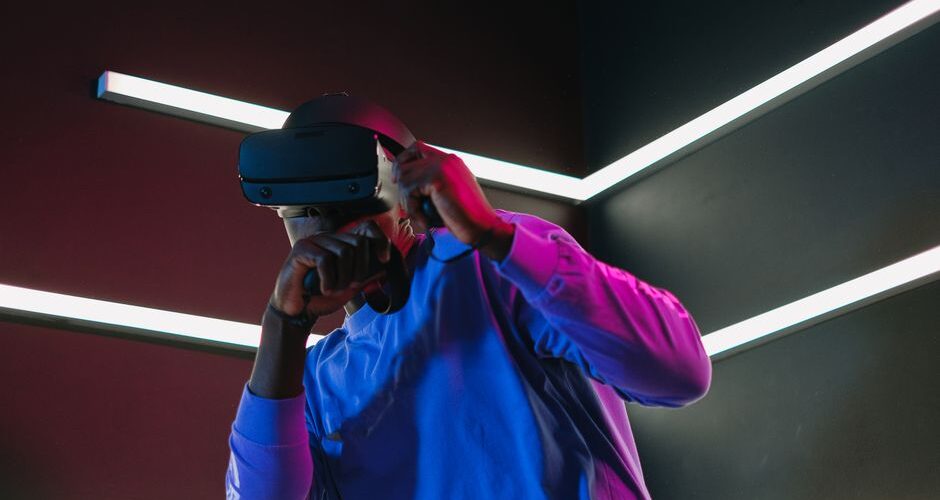 Virtual Realities Unveiled: A Geeks’ Guide to the Most Immersive VR Destinations in 2026